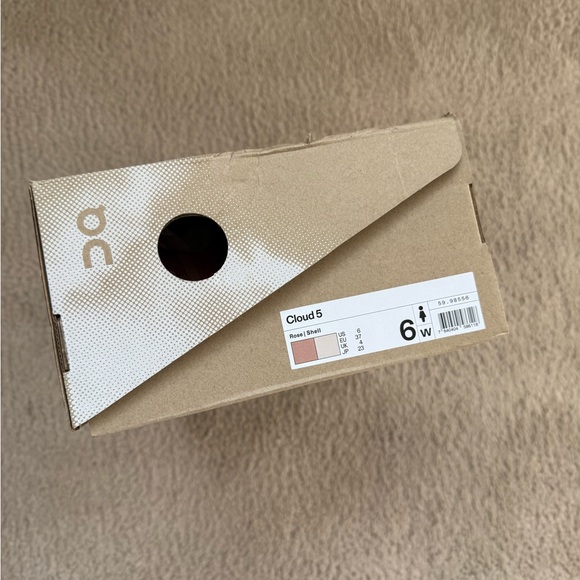 On Running Pink and White Sneakers- Cloud 6 BRAND NEW IN BOX - Picture 6 of 6